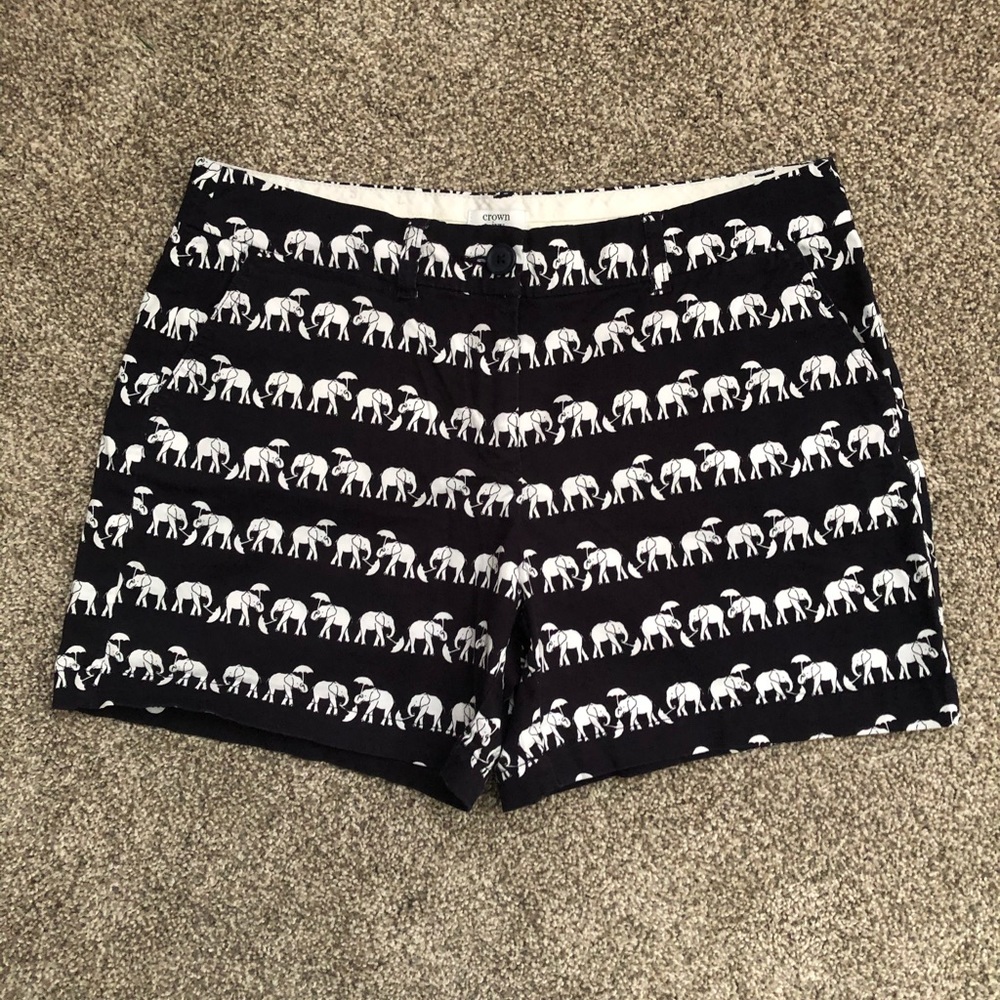Crown & Ivy Elephant Patterned Shorts